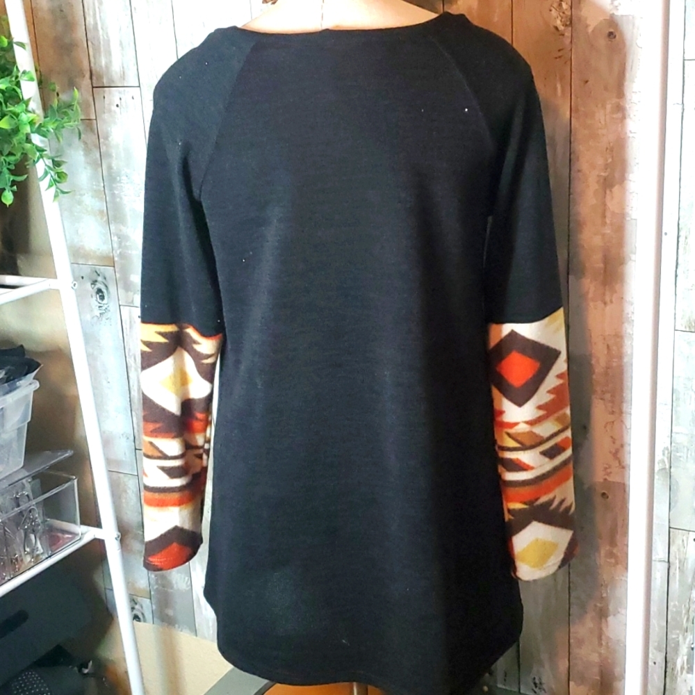 Aztec Sweatshirt - Picture 4 of 6